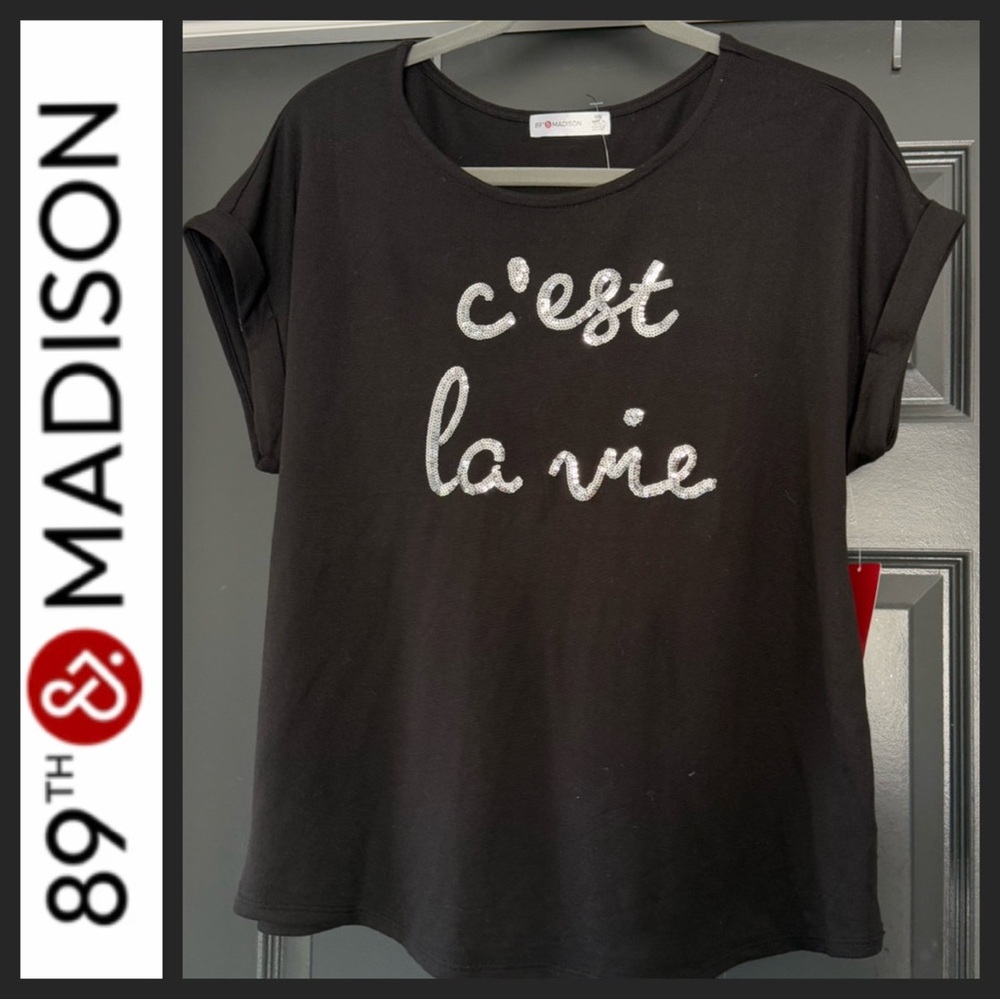 NWT 89th & Madison Sequin C’est La Vie Tee